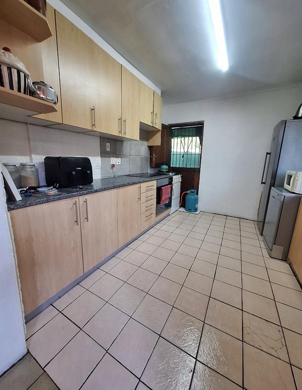 7 Bedroom Property for Sale in Ravensmead Western Cape